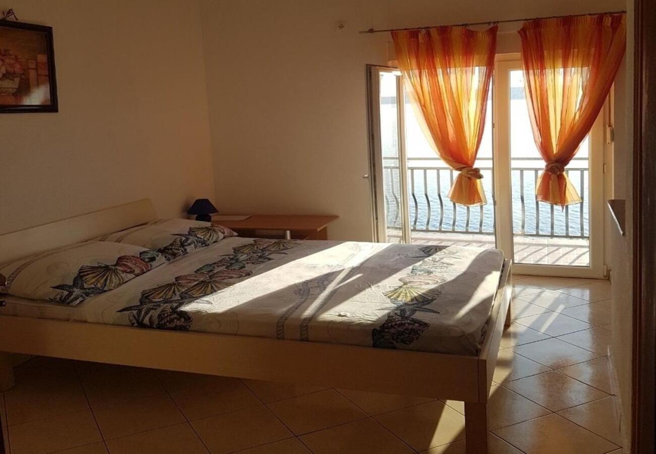 Apartments Domagoj - On The Beach Lukovo Šugarje Dış mekan fotoğraf